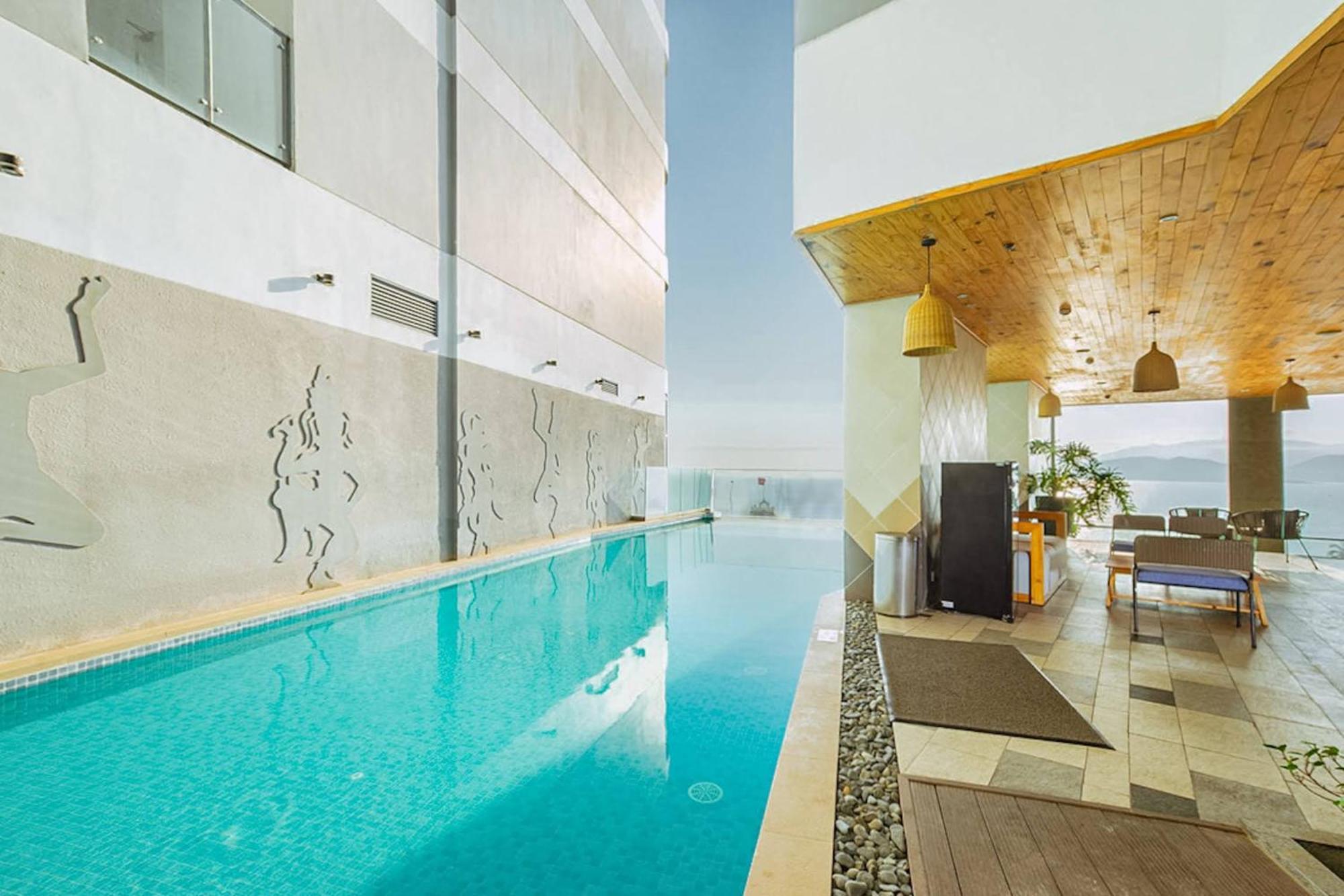 Coastal Panorama Oceanfront Suites Nha Trang Exterior foto