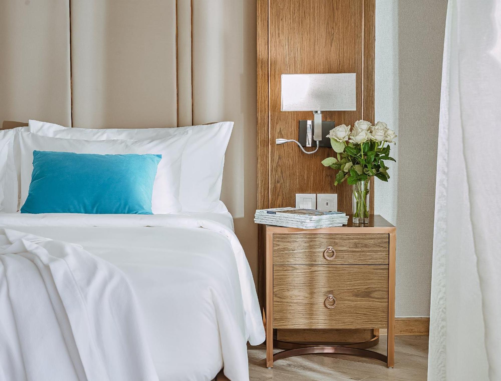 Coastal Panorama Oceanfront Suites Nha Trang Exterior foto